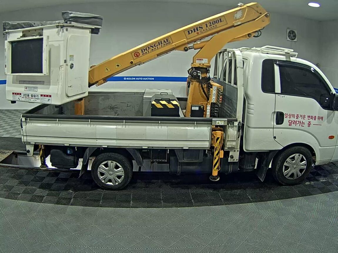 KIA THE NEW BONGO III CARGO 1 TON KING CAB EXTRA LONG WHEELBASE L 2022 - zdjęcie 4