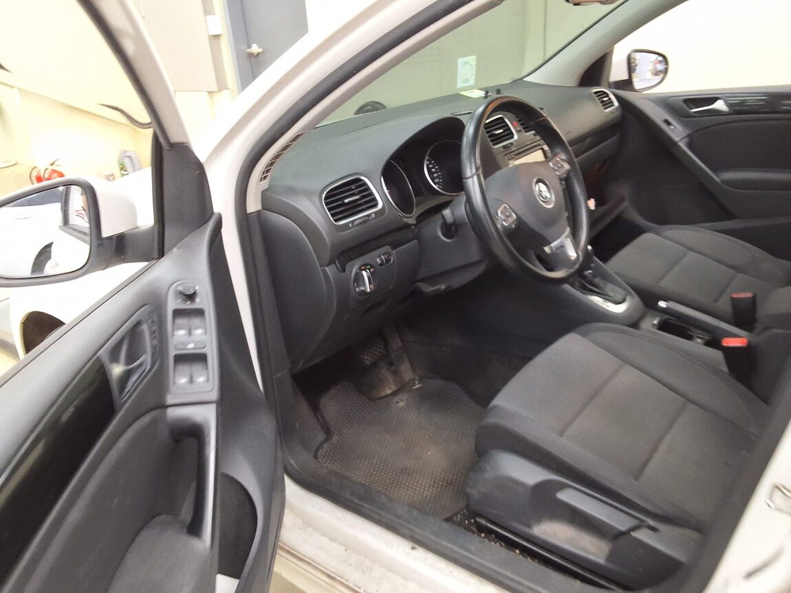 VOLKSWAGEN GOLF (6TH GEN) 2.0 TDI STYLE 2013 - zdjęcie 11