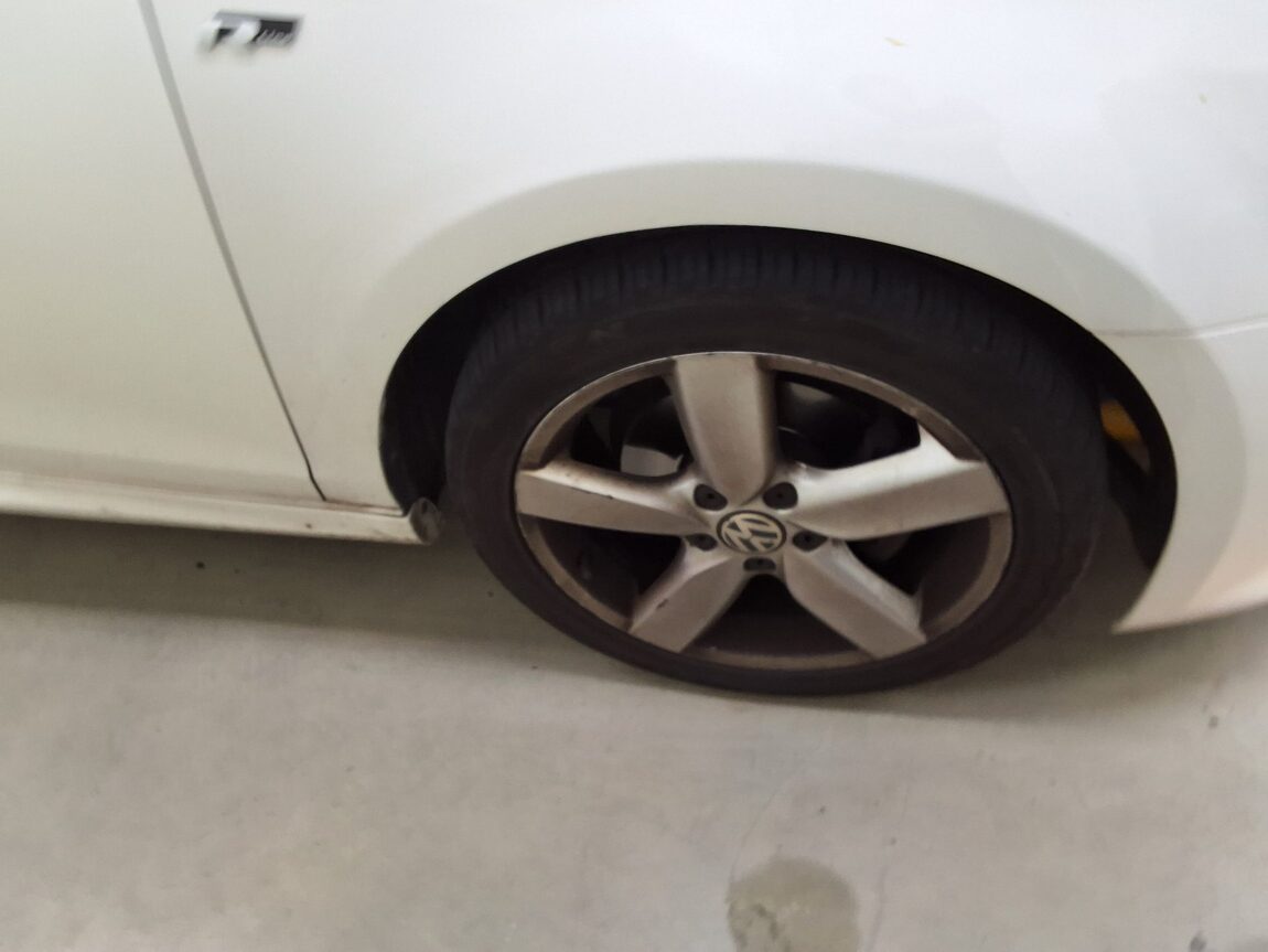 VOLKSWAGEN GOLF (6TH GEN) 2.0 TDI STYLE 2013 - zdjęcie 21