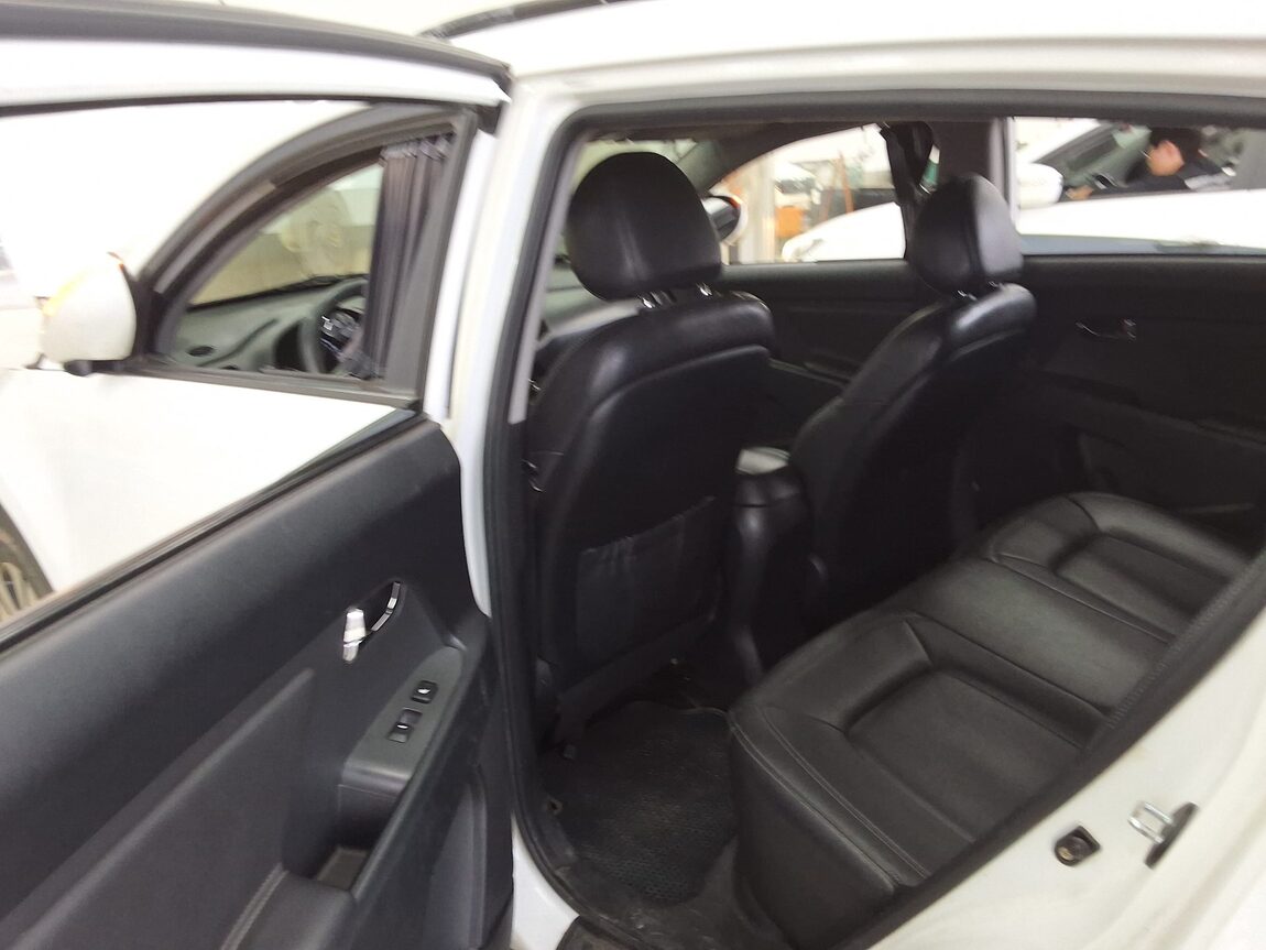 KIA SPORTAGE R DIESEL R2.0 2WD TLX LUXURY MODEL 2012 - zdjęcie 12