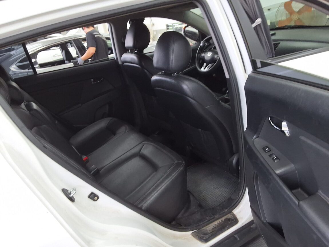 KIA SPORTAGE R DIESEL R2.0 2WD TLX LUXURY MODEL 2012 - zdjęcie 13