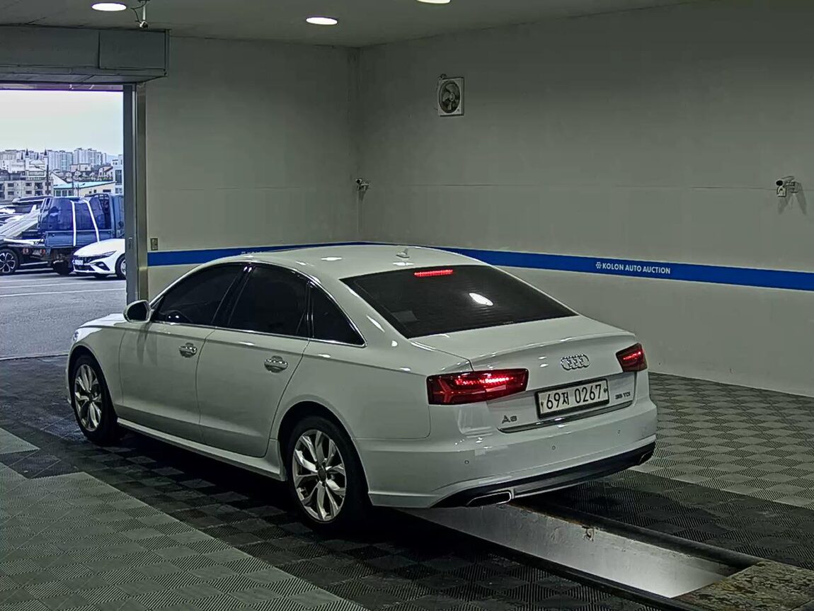 AUDI A6 (4TH GEN) 35 TDI PREMIUM 2016 - zdjęcie 6
