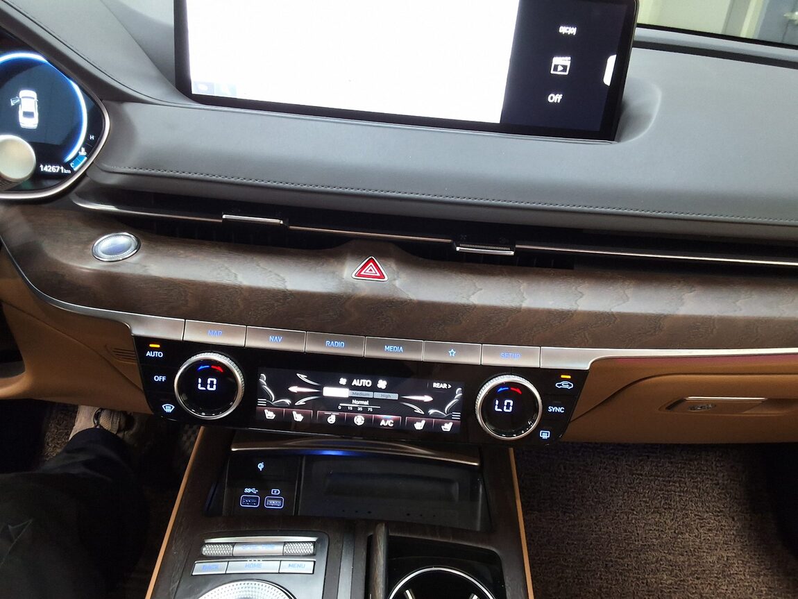 GENESIS THE ALL NEW G80 GASOLINE 2.5 AWD BASE MODEL 2022 - zdjęcie 24
