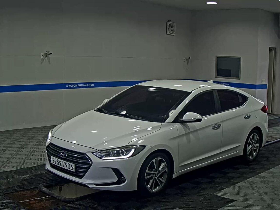 HYUNDAI AVANTE AD 1.6 GDi MODERN SPECIAL 2017 - zdjęcie 2