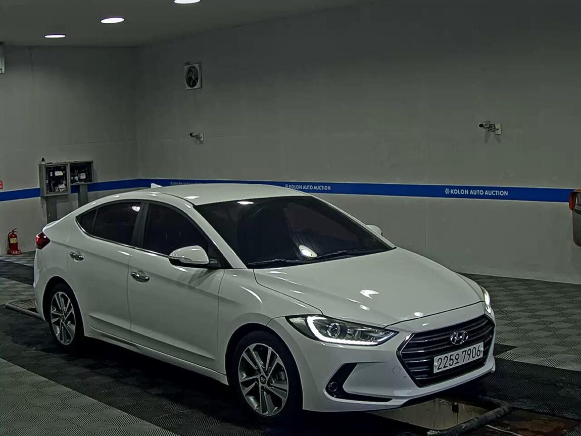 HYUNDAI AVANTE AD 1.6 GDi MODERN SPECIAL 2017 - zdjęcie 3