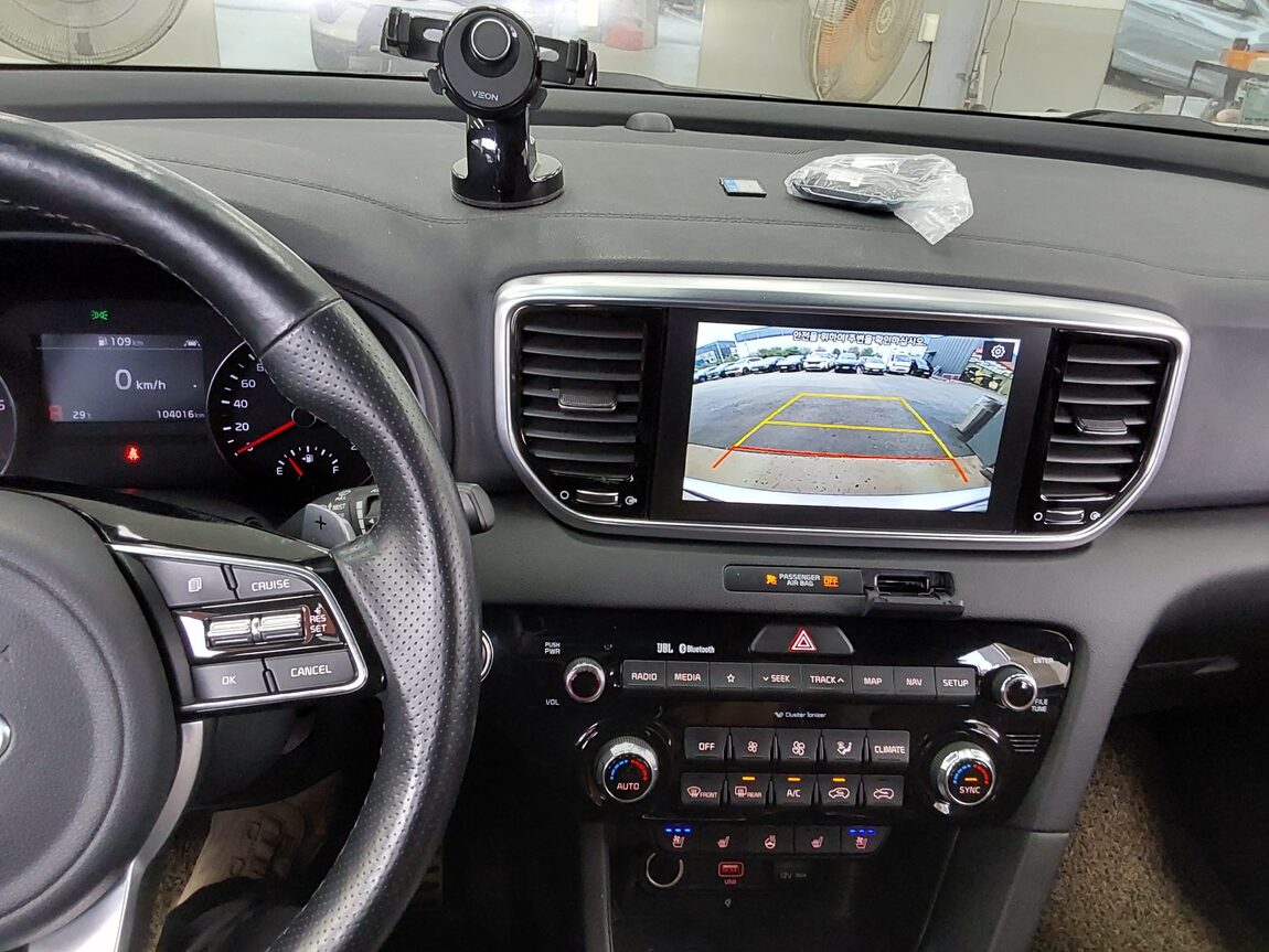 KIA SPORTAGE THE BOLD R2.0 DIESEL 2WD INTELLIGENT 2019 - zdjęcie 17