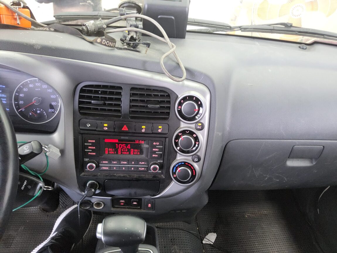 KIA THE NEW BONGO III CARGO 1 TON KING CAB EXTRA LONG WHEELBASE L 2022 - zdjęcie 16