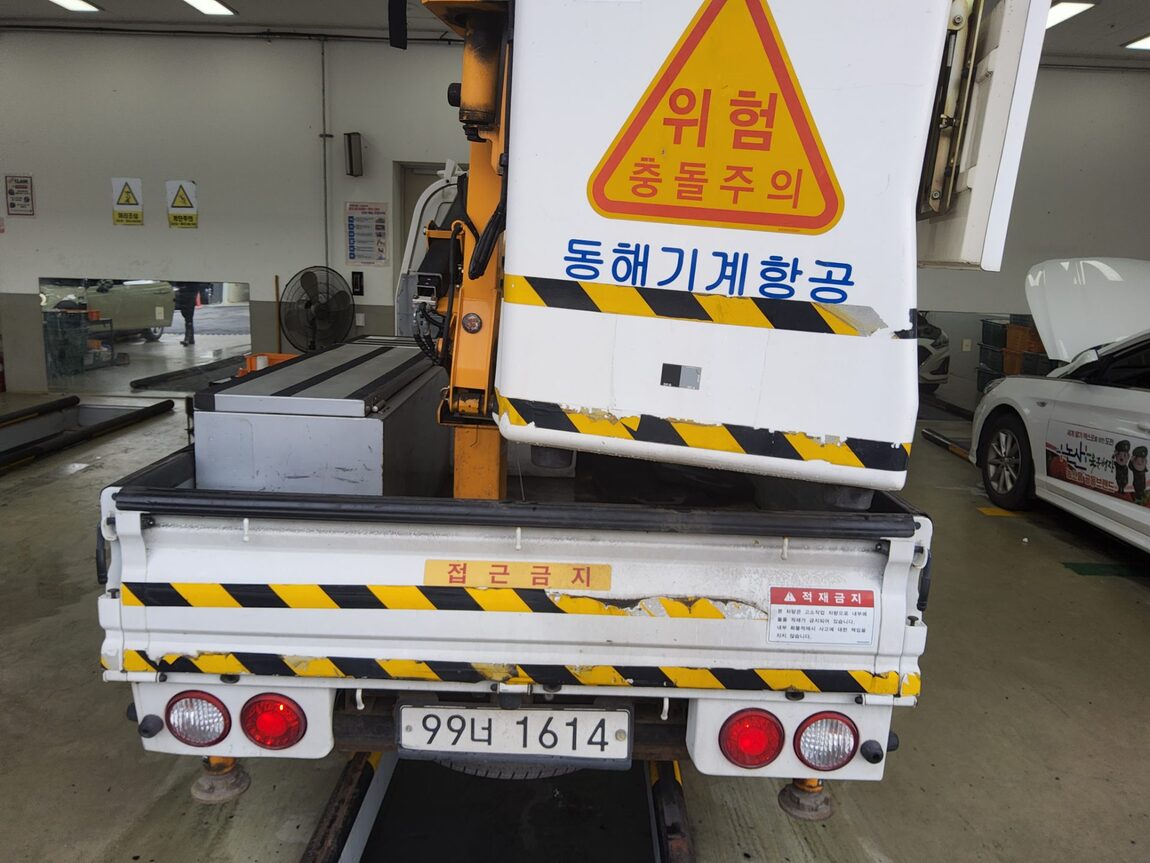 KIA THE NEW BONGO III CARGO 1 TON KING CAB EXTRA LONG WHEELBASE L 2022 - zdjęcie 13