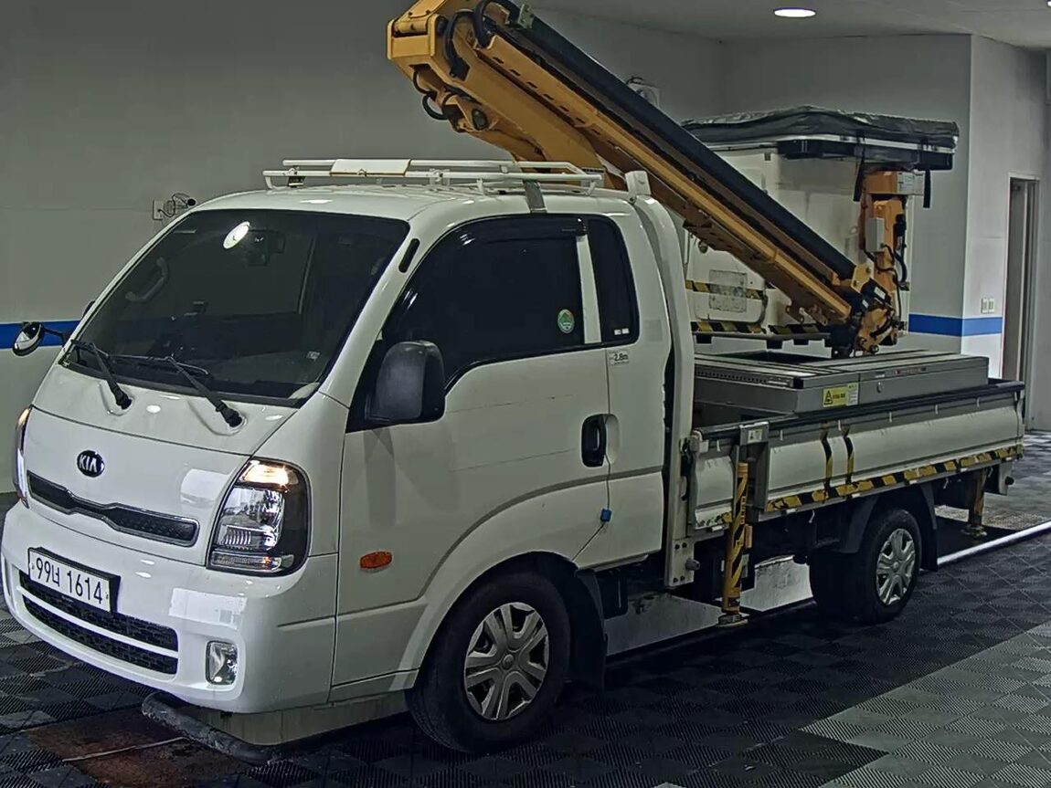 KIA THE NEW BONGO III CARGO 1 TON KING CAB EXTRA LONG WHEELBASE L 2022 - zdjęcie 2
