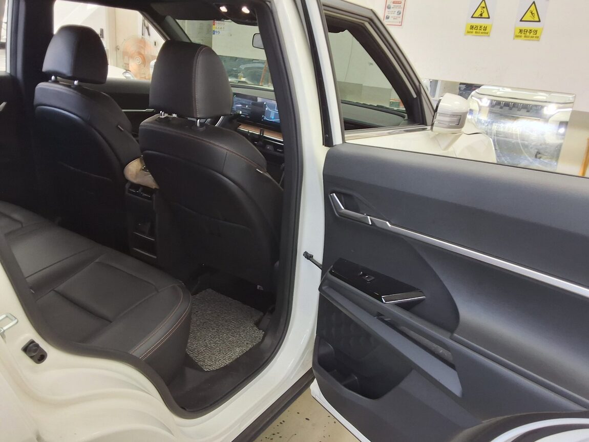 KG MOBILITY (SSANGYONG) THE NEW TORRES 1.5 GDI-T 2WD 2025 - zdjęcie 13