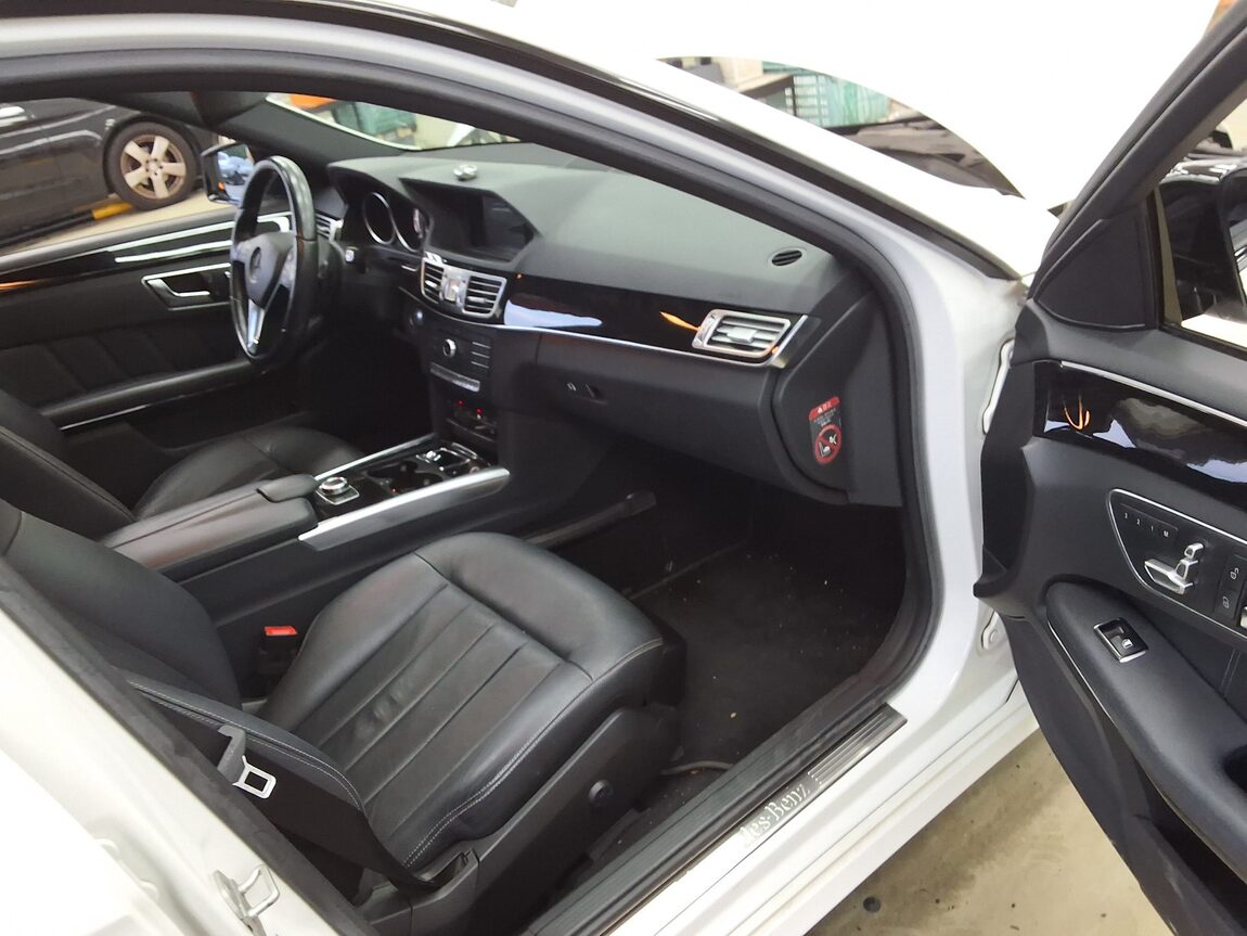 MERCEDES-BENZ E-CLASS (4TH GEN) E220 CDI BLUETEC AVANTGARDE SPORT 2016 - zdjęcie 14