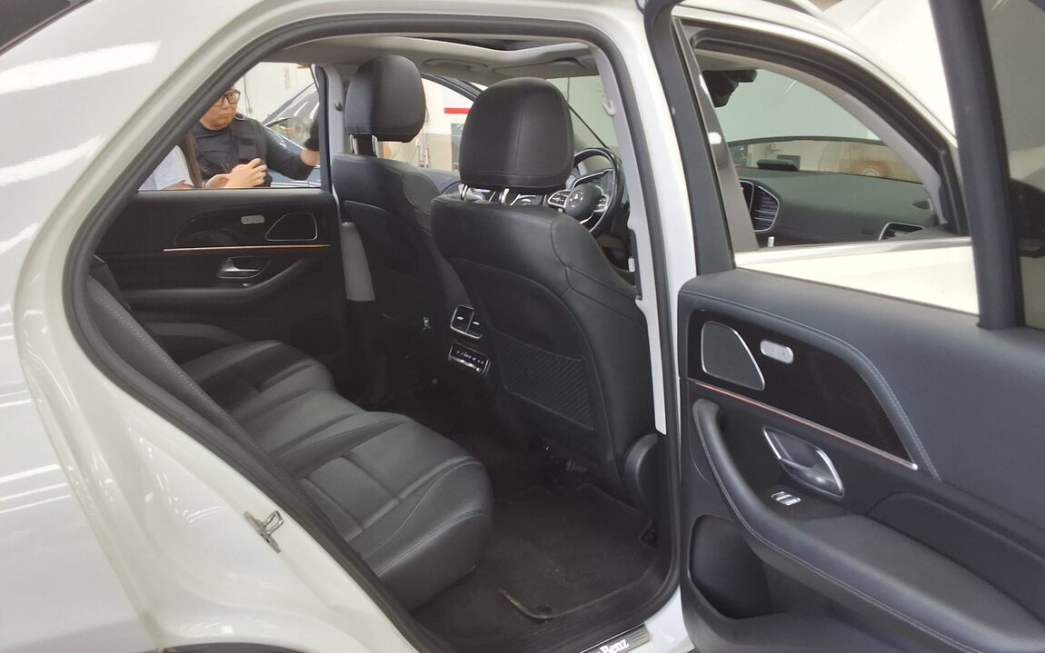 MERCEDES-BENZ GLE-CLASS (4TH GEN) GLE 300d 4MATIC 2022 - zdjęcie 13