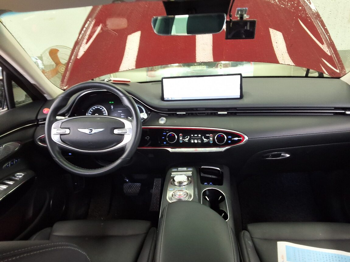GENESIS GV70 2.2 DIESEL AWD BASE MODEL 2021 - zdjęcie 11