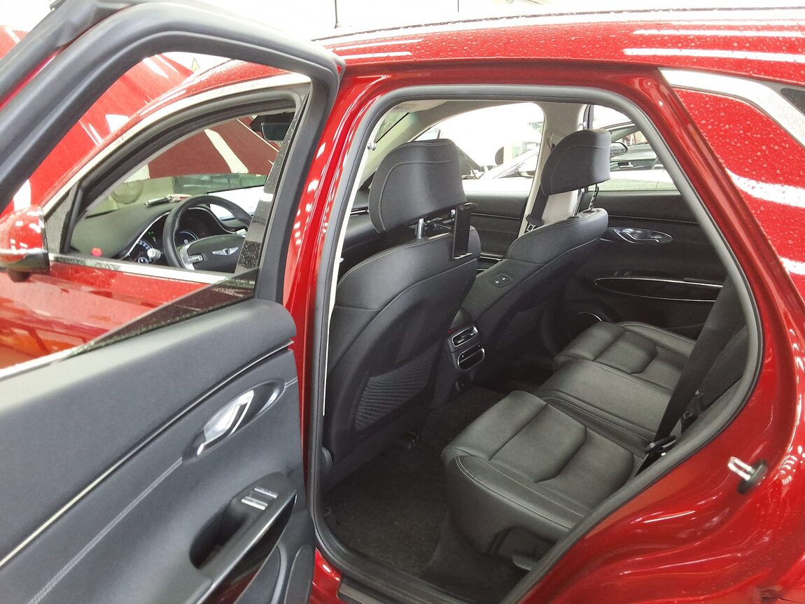 GENESIS GV70 2.2 DIESEL AWD BASE MODEL 2021 - zdjęcie 12