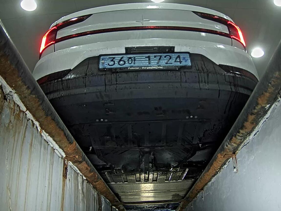 POLESTAR POLESTAR 2 LONG RANGE SINGLE MOTOR 2023 - zdjęcie 8