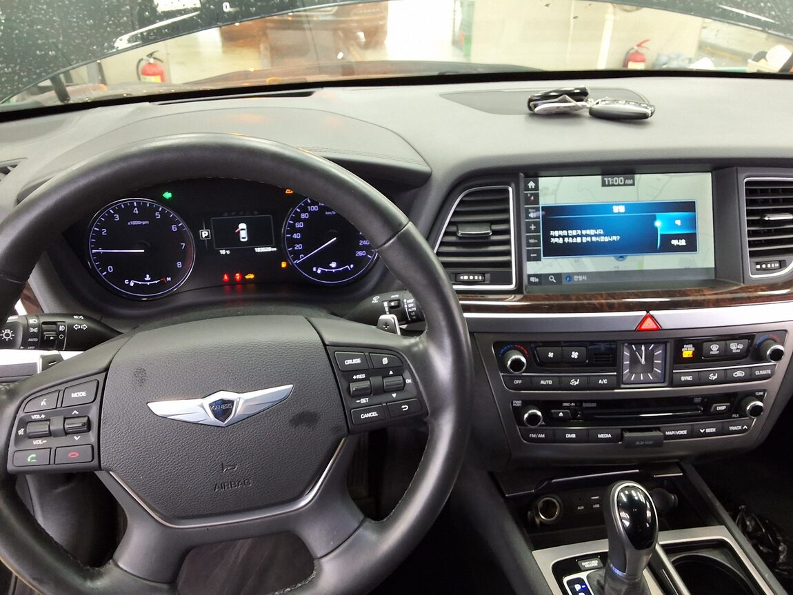 HYUNDAI GENESIS DH G330 AWD PREMIUM 2016 - zdjęcie 17