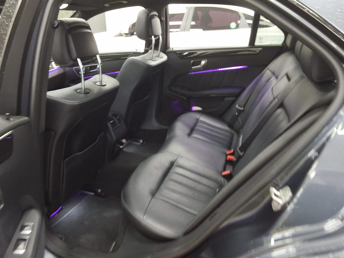 MERCEDES-BENZ E-CLASS (4TH GEN) E220 CDI BLUETEC AVANTGARDE SPORT 2016 - zdjęcie 13