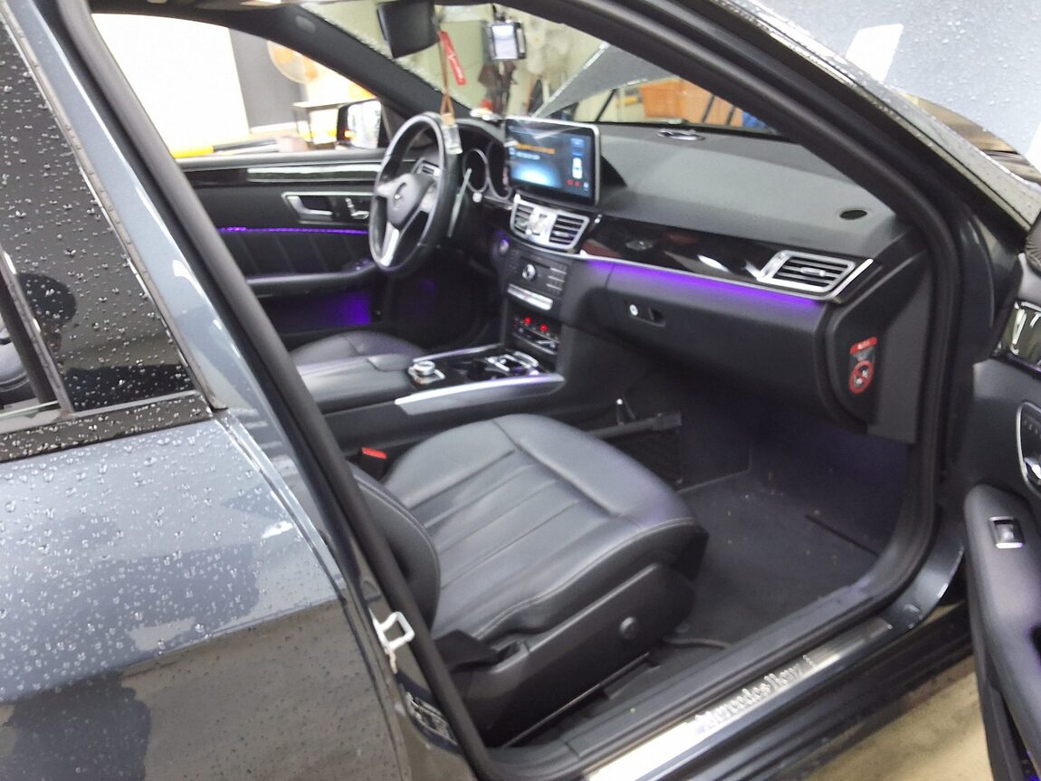 MERCEDES-BENZ E-CLASS (4TH GEN) E220 CDI BLUETEC AVANTGARDE SPORT 2016 - zdjęcie 15