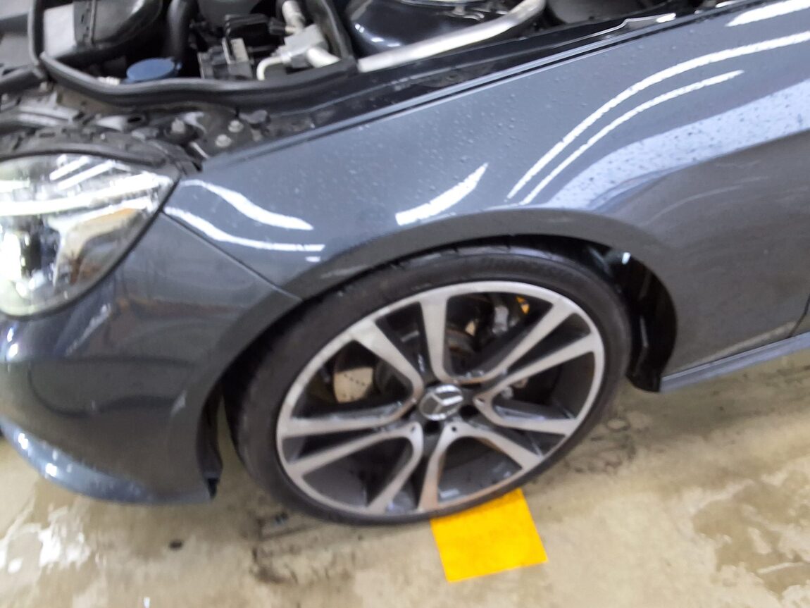 MERCEDES-BENZ E-CLASS (4TH GEN) E220 CDI BLUETEC AVANTGARDE SPORT 2016 - zdjęcie 19