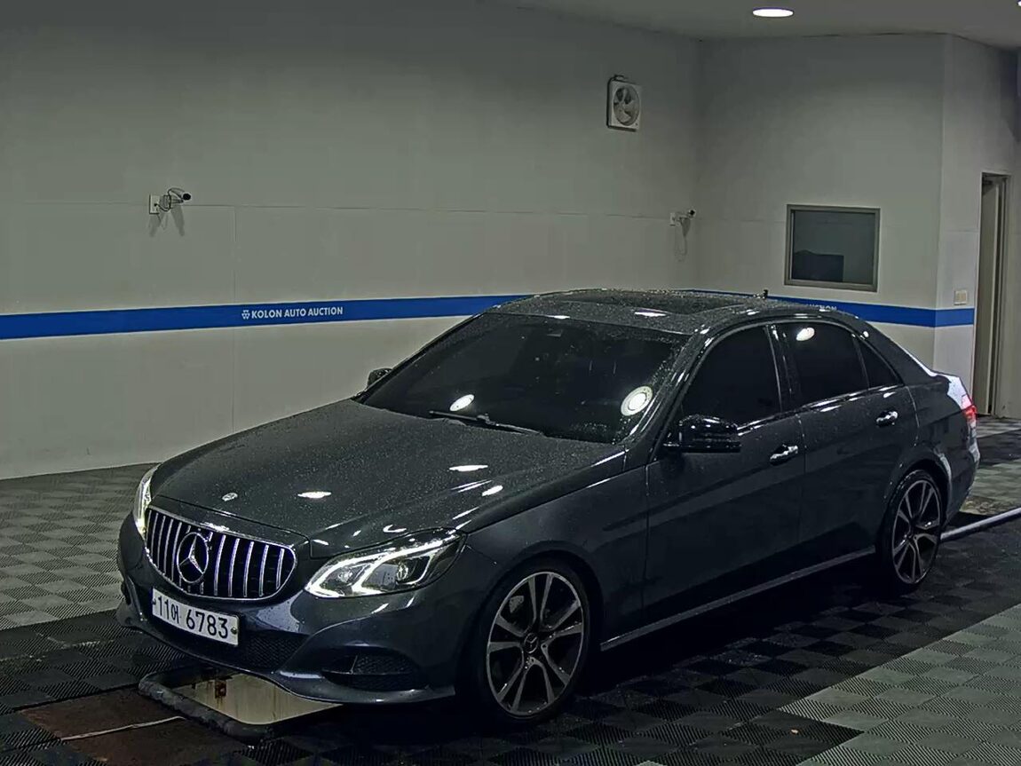 MERCEDES-BENZ E-CLASS (4TH GEN) E220 CDI BLUETEC AVANTGARDE SPORT 2016 - zdjęcie 2