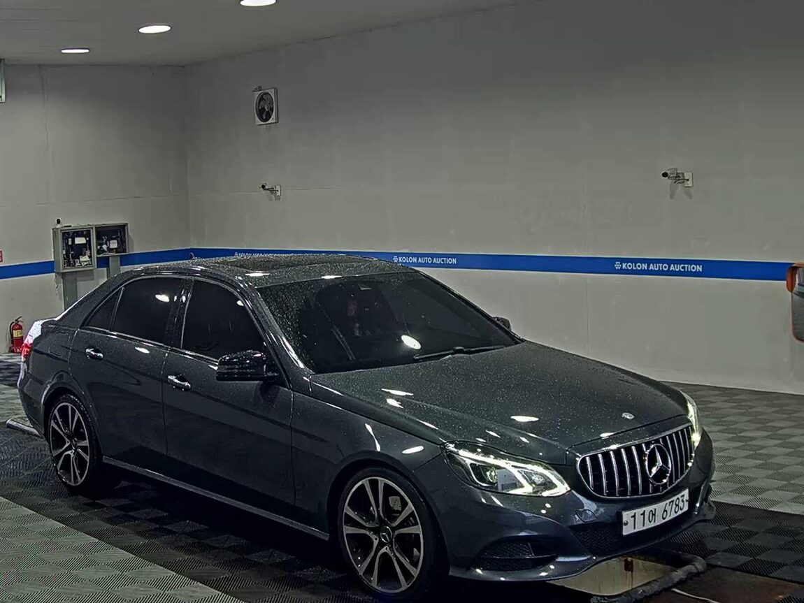 MERCEDES-BENZ E-CLASS (4TH GEN) E220 CDI BLUETEC AVANTGARDE SPORT 2016 - zdjęcie 3