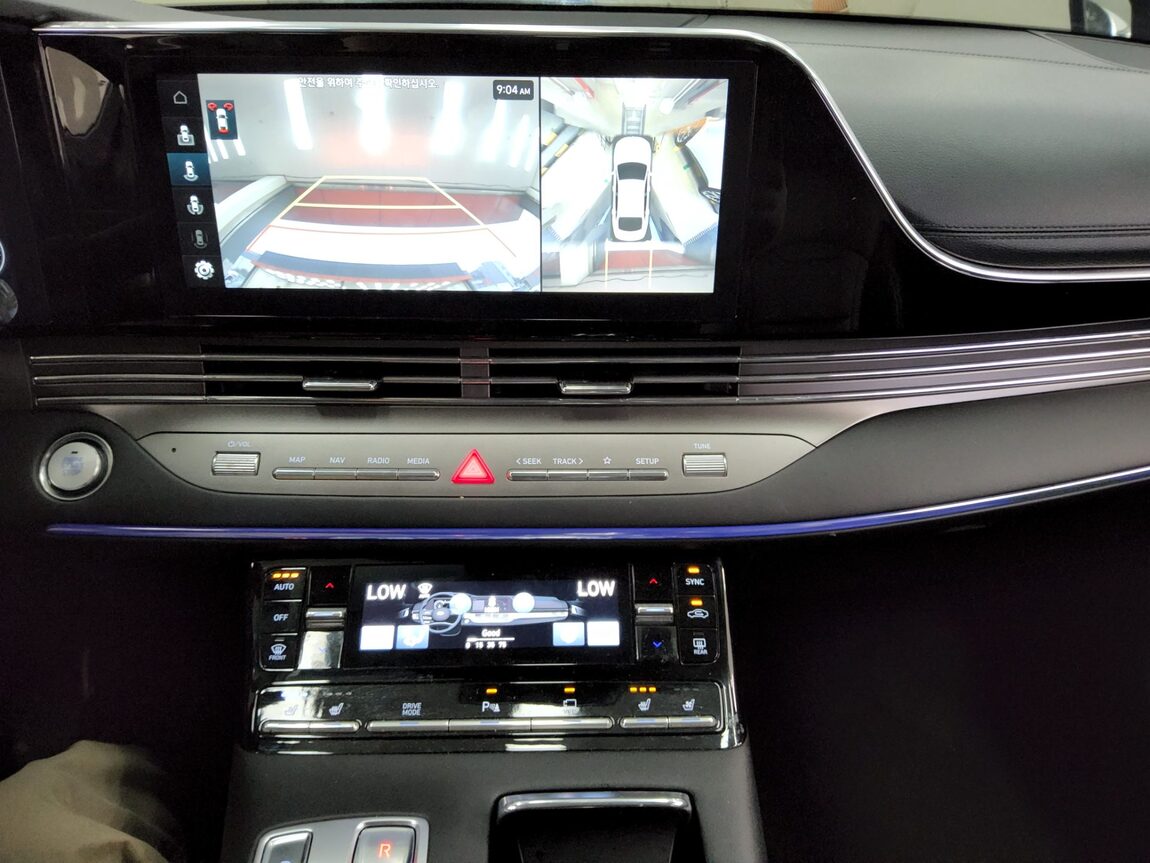 HYUNDAI THE NEW GRANDEUR IG GASOLINE 2.5 LE BLANC 2023 - zdjęcie 18