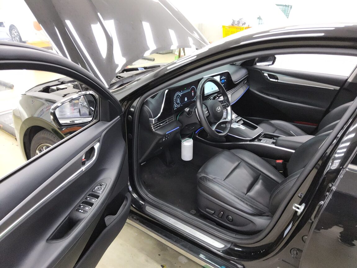 HYUNDAI THE NEW GRANDEUR IG GASOLINE 2.5 LE BLANC 2023 - zdjęcie 10