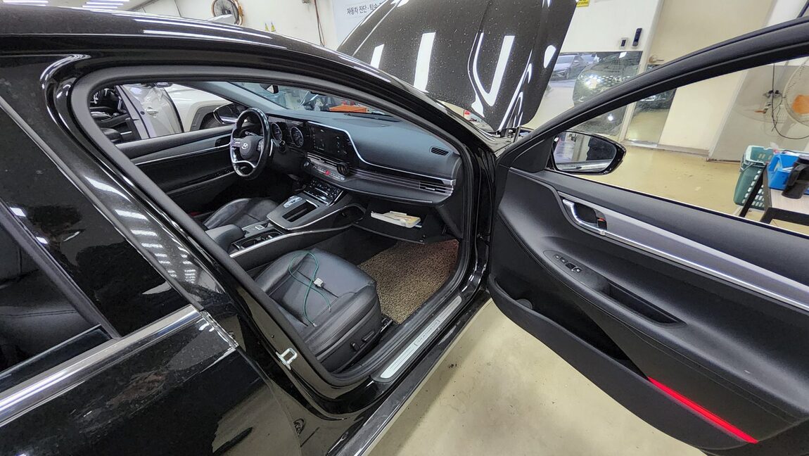 HYUNDAI THE NEW GRANDEUR IG LPi 3.0 RENTAL CAR MODERN 2020 - zdjęcie 14