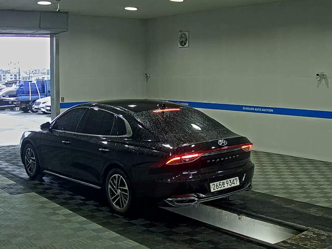HYUNDAI THE NEW GRANDEUR IG LPi 3.0 RENTAL CAR MODERN 2020 - zdjęcie 6