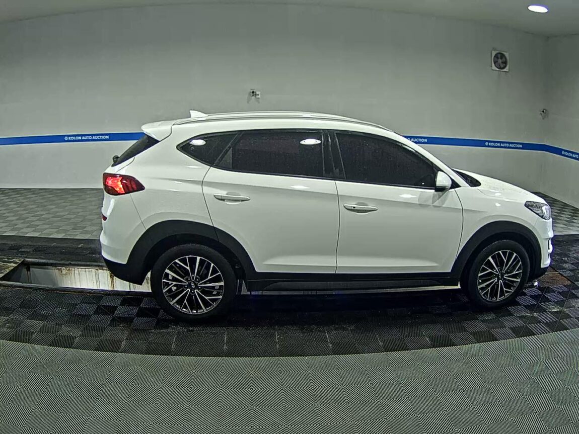HYUNDAI NEW TUCSON 1.6 GASOLINE 2WD PREMIUM 2019 - zdjęcie 4