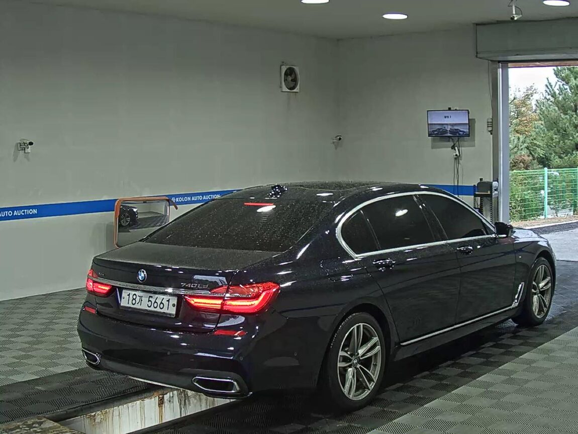 BMW 7 SERIES (6TH GEN) 740Ld xDRIVE M SPORT PACK 2017 - zdjęcie 5