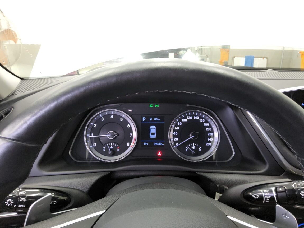 HYUNDAI SONATA (DN8) G2.0 PREMIUM FAMILY 2020 - zdjęcie 9