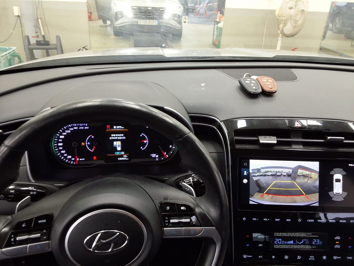 HYUNDAI THE ALL NEW TUCSON 2.0 DIESEL 2WD PREMIUM 2022 - zdjęcie 18