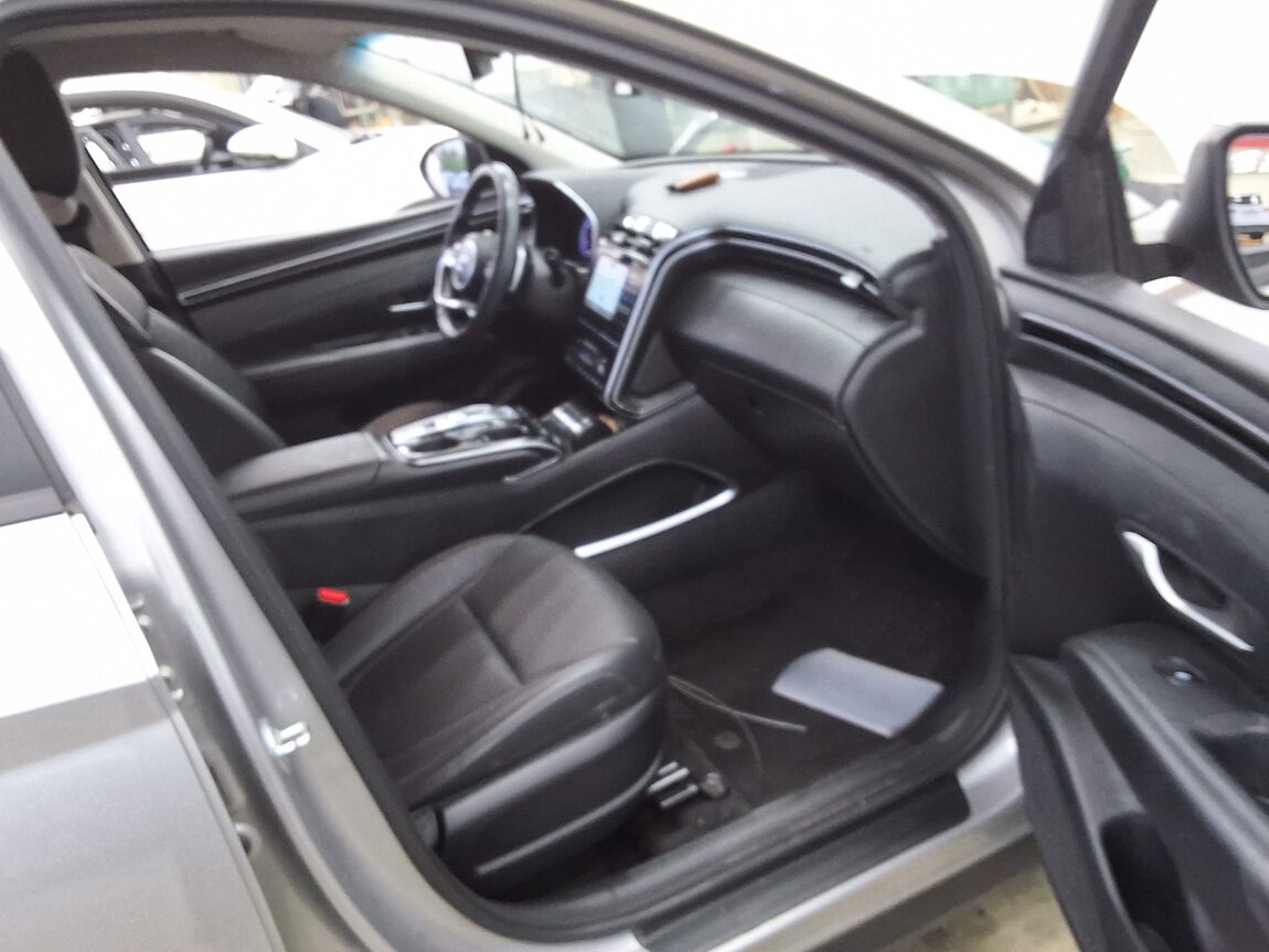 HYUNDAI THE ALL NEW TUCSON 2.0 DIESEL 2WD PREMIUM 2022 - zdjęcie 14