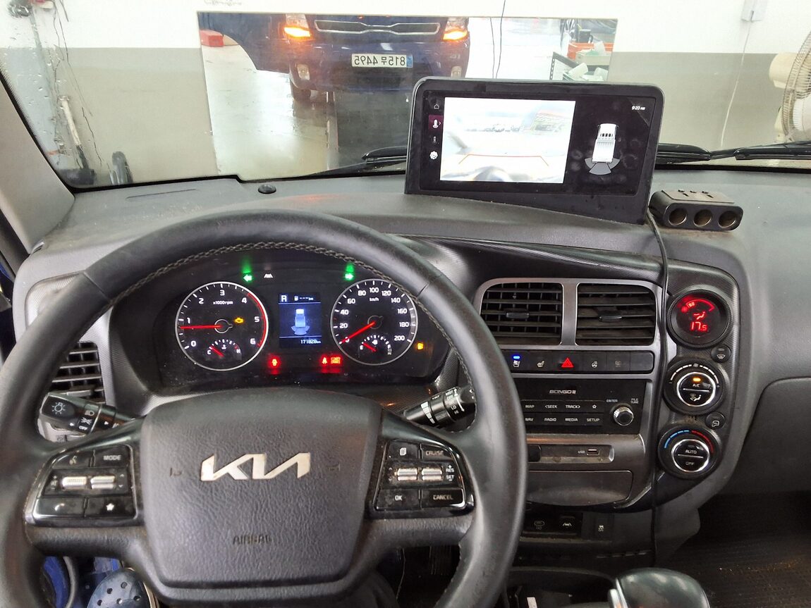 KIA THE NEW BONGO III CARGO 1 TON LPG DOUBLE CAB EXTRA LONG WHEELBASE GLS 2024 - zdjęcie 17