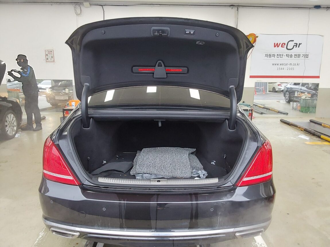 GENESIS EQ900 5.0 GDi AWD PRESTIGE 2018 - zdjęcie 15