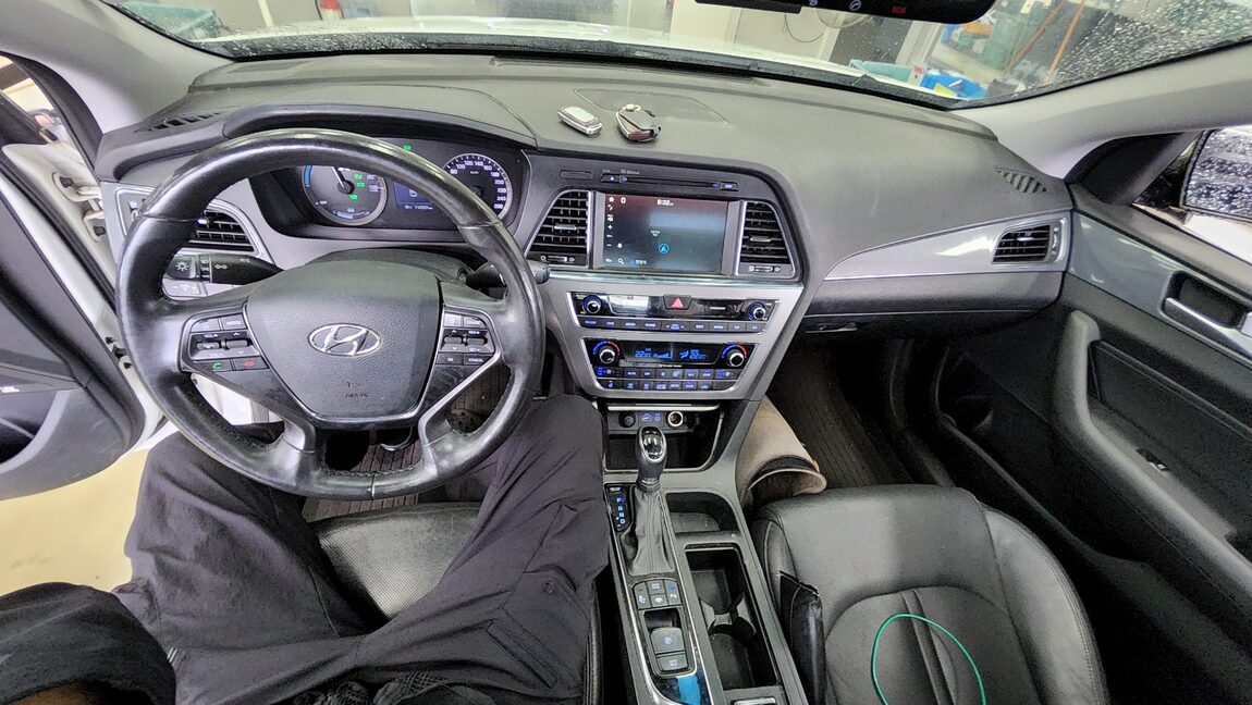 HYUNDAI LF SONATA HYBRID 2.0 HEV PREMIUM 2016 - zdjęcie 11