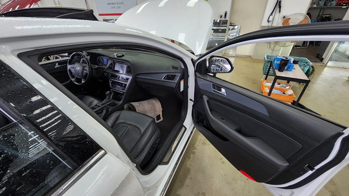 HYUNDAI LF SONATA HYBRID 2.0 HEV PREMIUM 2016 - zdjęcie 14