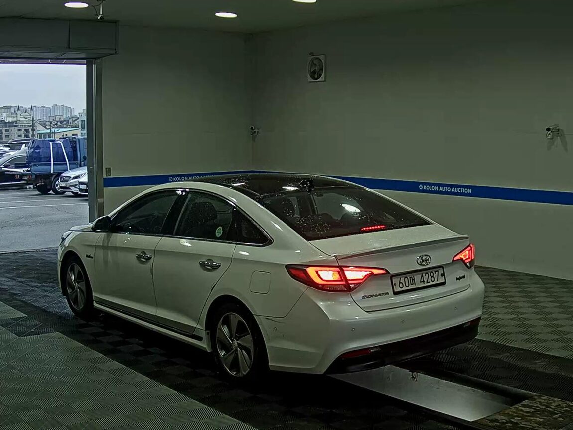 HYUNDAI LF SONATA HYBRID 2.0 HEV PREMIUM 2016 - zdjęcie 6