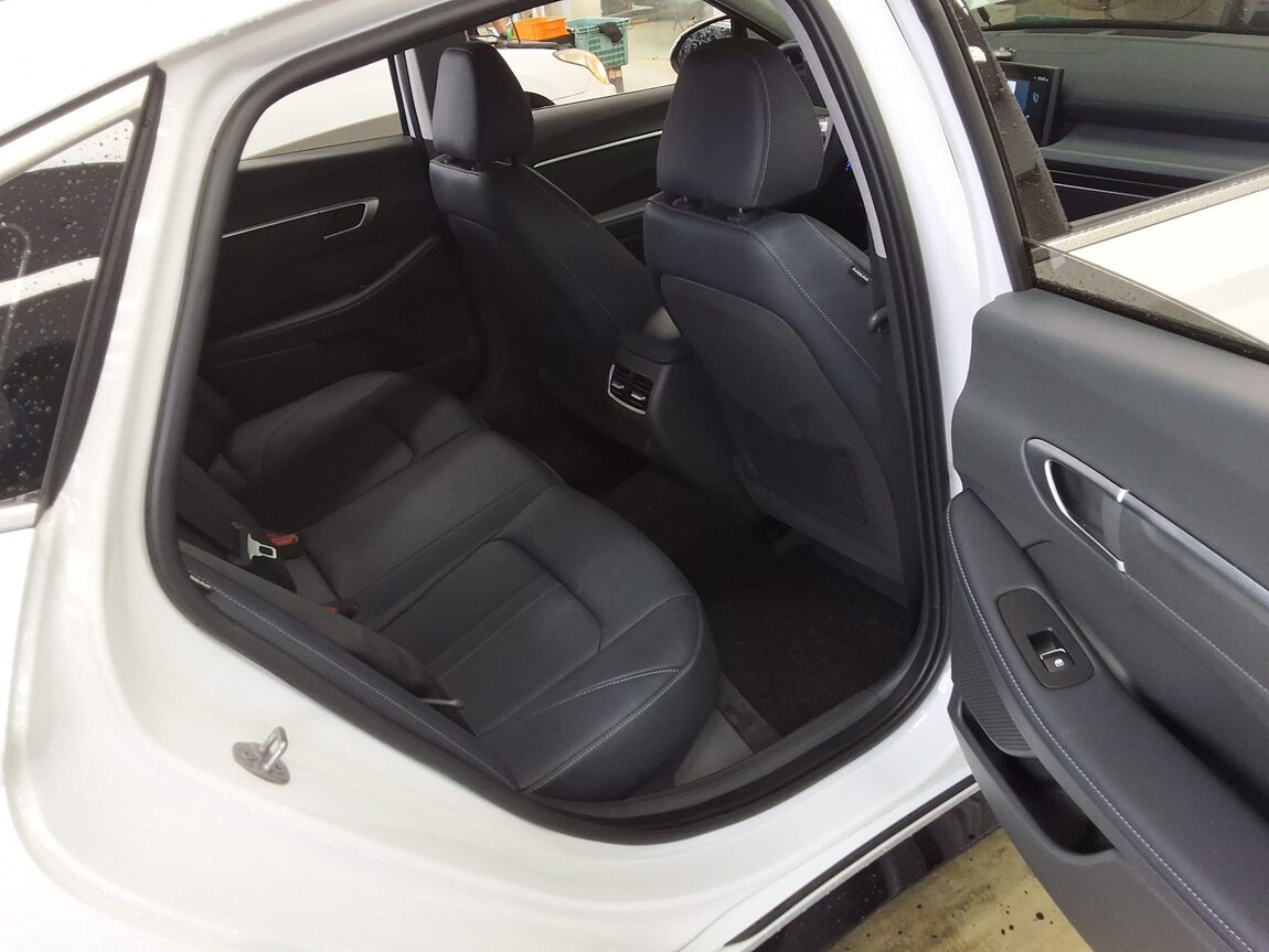 HYUNDAI SONATA THE EDGE GASOLINE 2.0 EXCLUSIVE 2024 - zdjęcie 13