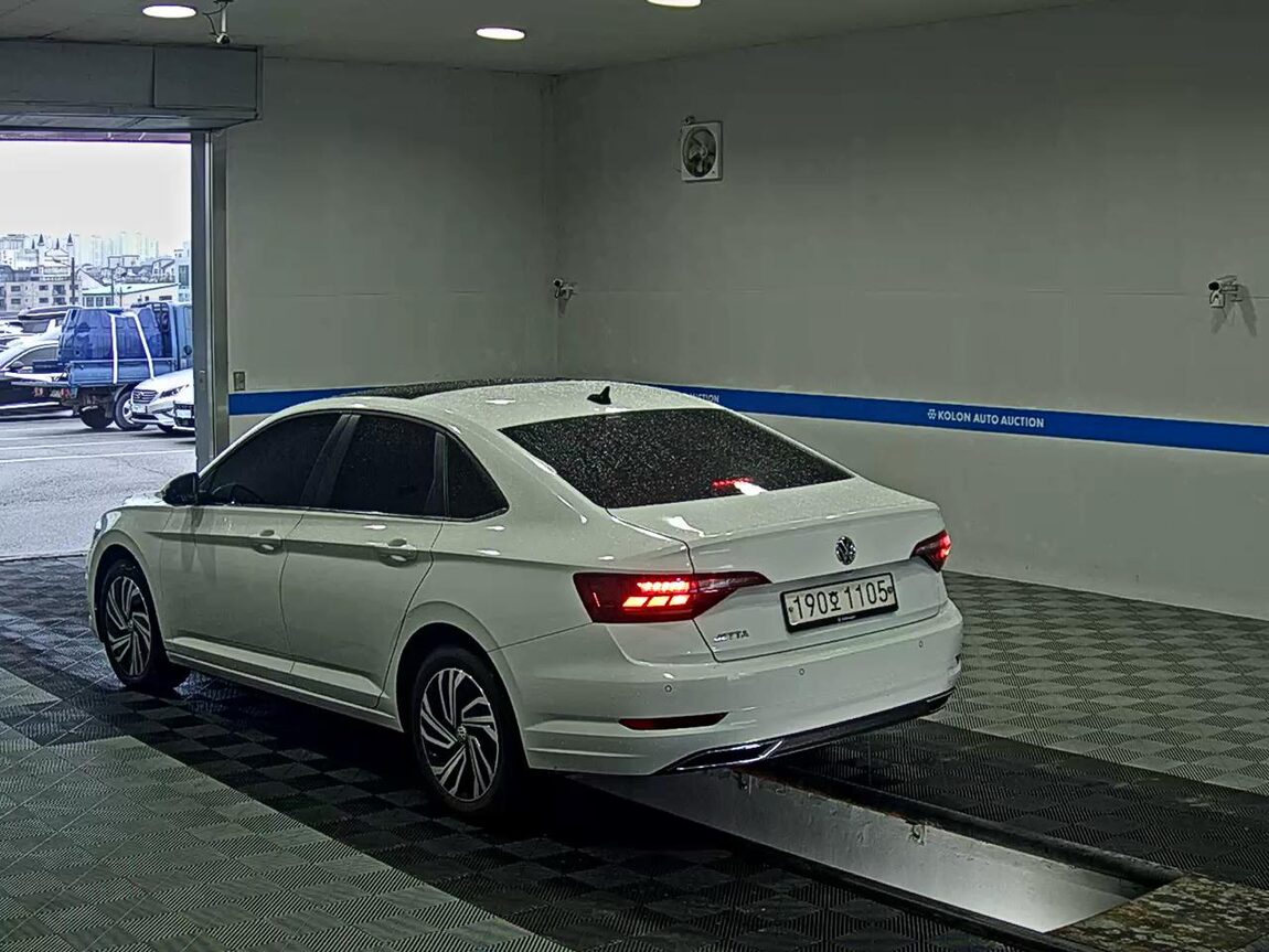 VOLKSWAGEN JETTA (7TH GEN) 1.4 TSI PRESTIGE 2021 - zdjęcie 6