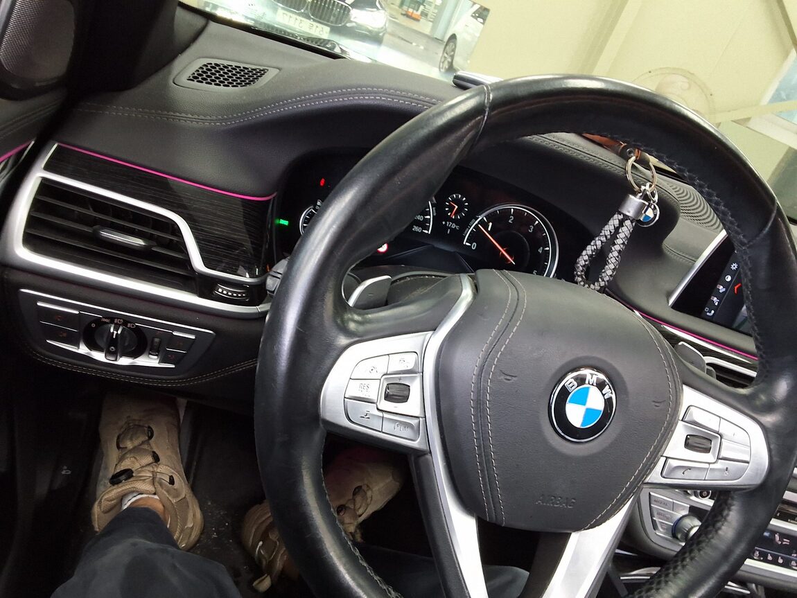 BMW 7 SERIES (6TH GEN) 730d xDRIVE M SPORT PACK 2018 - zdjęcie 23