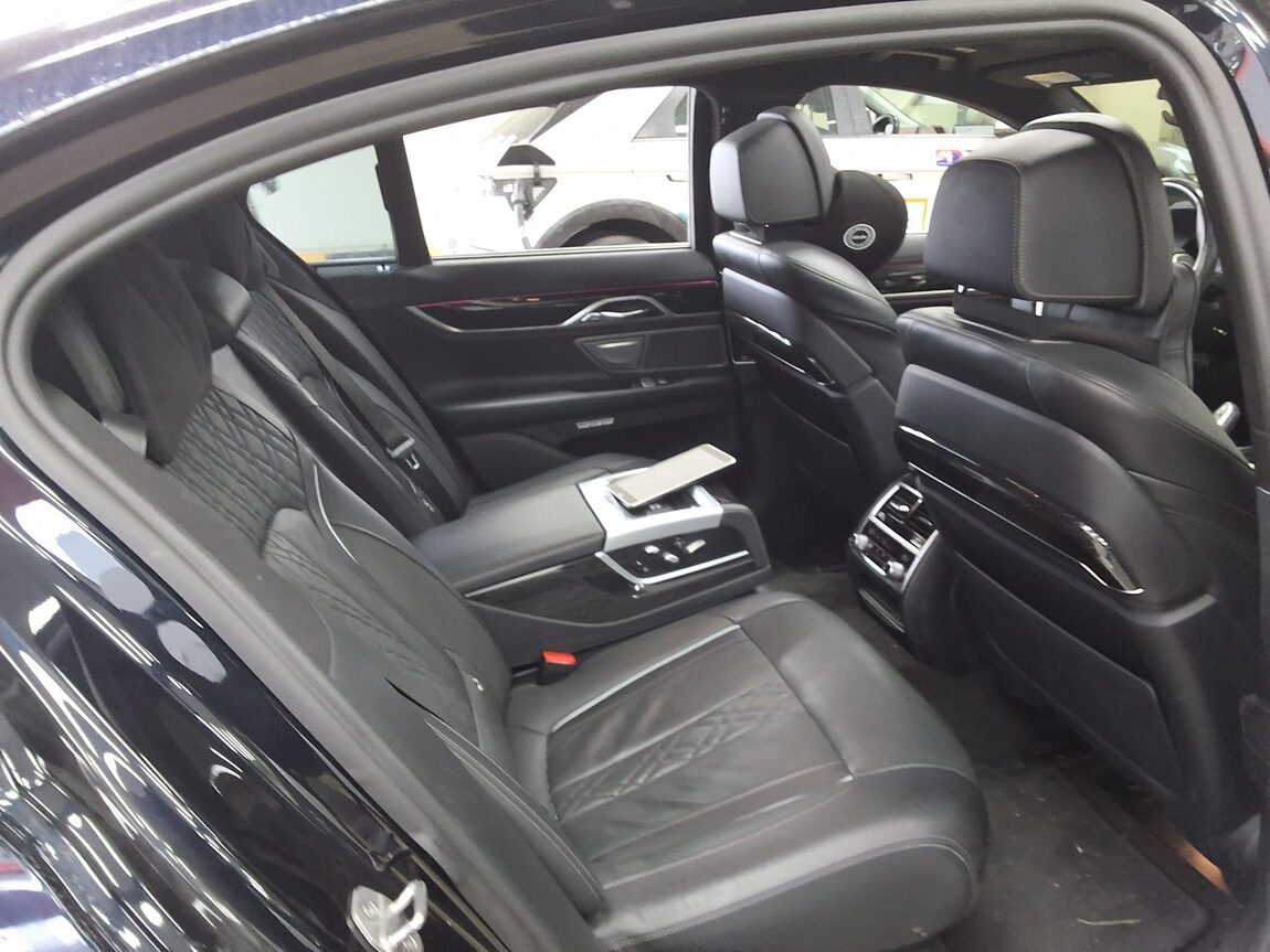 BMW 7 SERIES (6TH GEN) 730d xDRIVE M SPORT PACK 2018 - zdjęcie 14