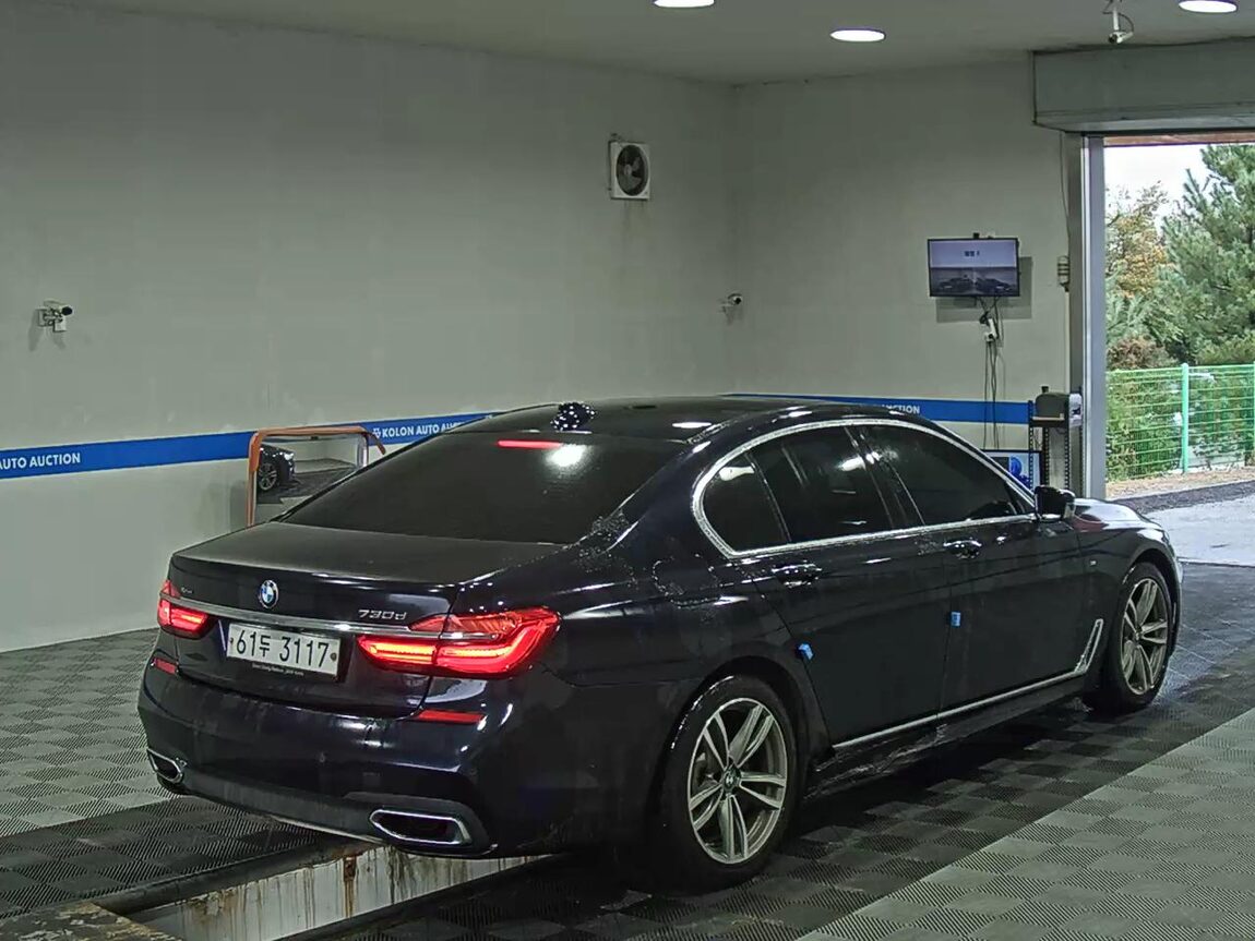 BMW 7 SERIES (6TH GEN) 730d xDRIVE M SPORT PACK 2018 - zdjęcie 5
