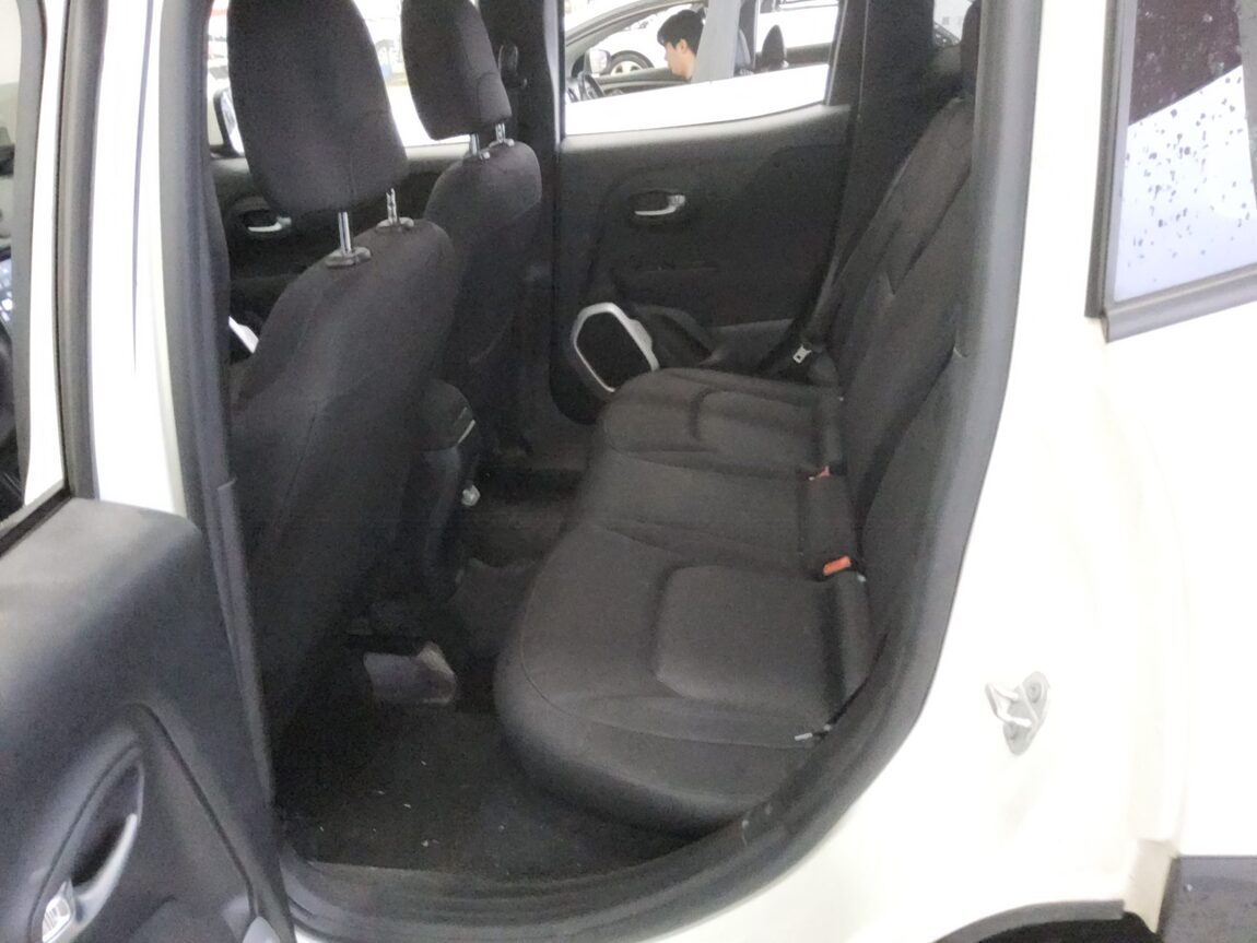 JEEP RENEGADE 2.4 GASOLINE LONGITUDE 2018 - zdjęcie 12