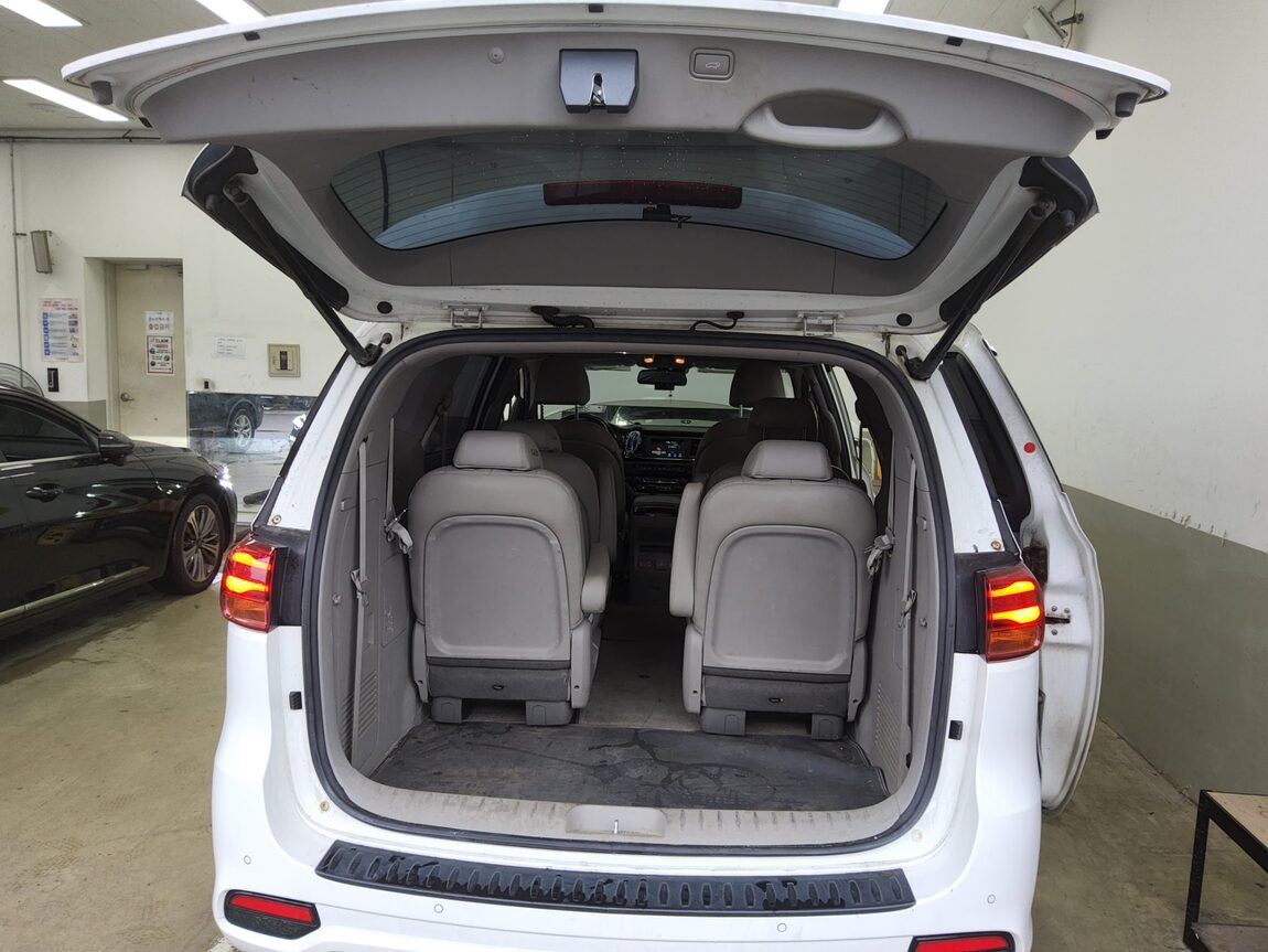 KIA THE NEW CARNIVAL 9-SEATER DIESEL NOBLESSE SPECIAL 2020 - zdjęcie 15