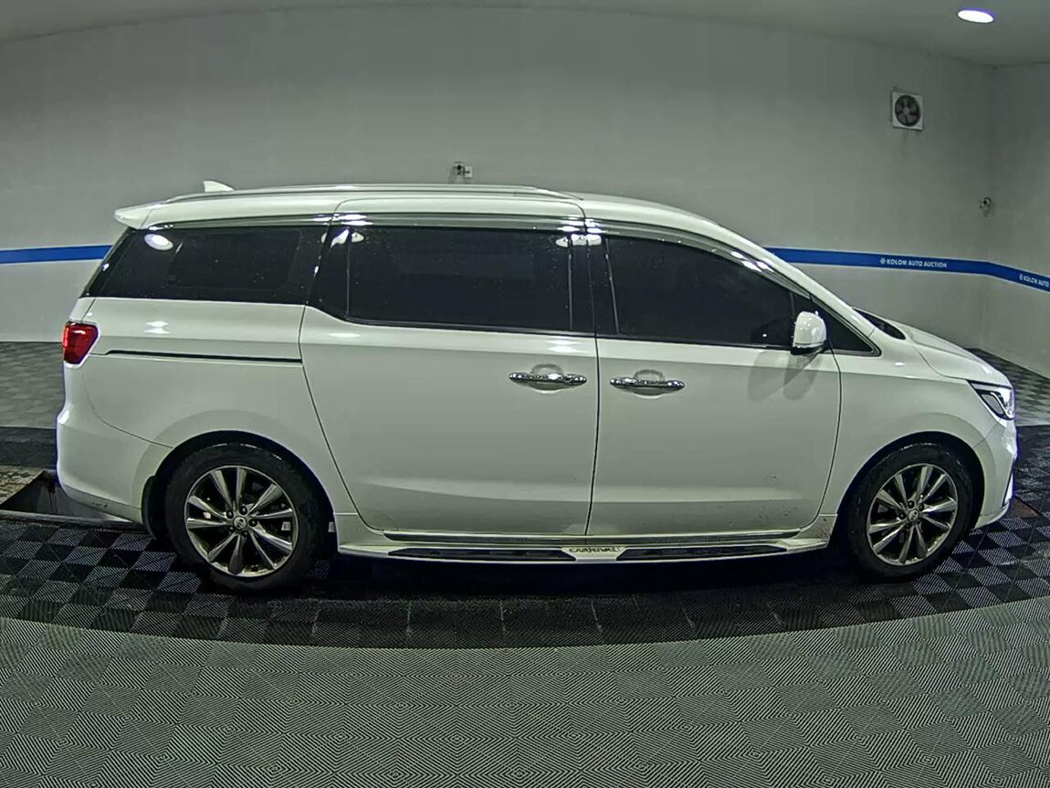 KIA THE NEW CARNIVAL 9-SEATER DIESEL NOBLESSE SPECIAL 2020 - zdjęcie 4