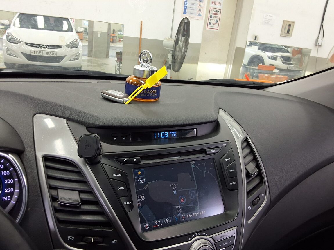 HYUNDAI THE NEW AVANTE MD 1.6 GDi MODERN 2015 - zdjęcie 17