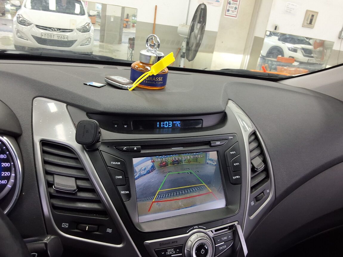 HYUNDAI THE NEW AVANTE MD 1.6 GDi MODERN 2015 - zdjęcie 18