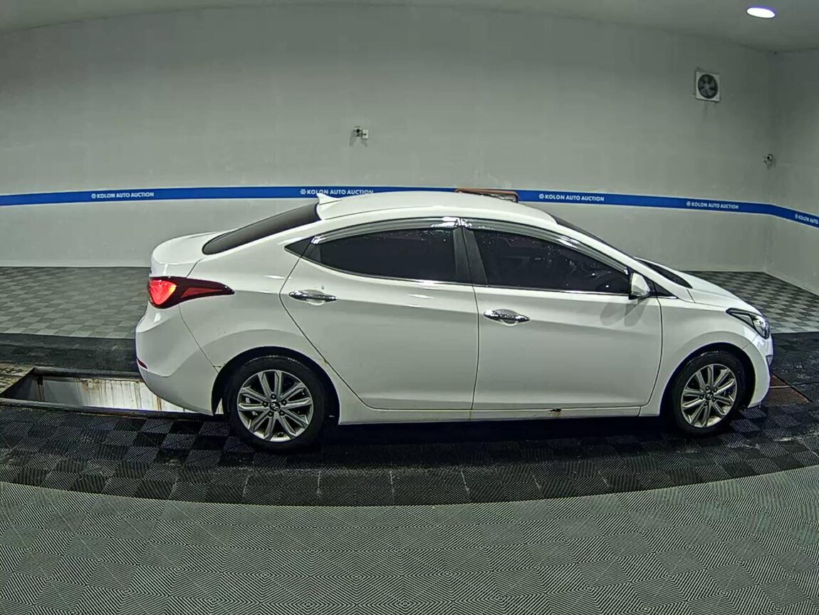 HYUNDAI THE NEW AVANTE MD 1.6 GDi MODERN 2015 - zdjęcie 4